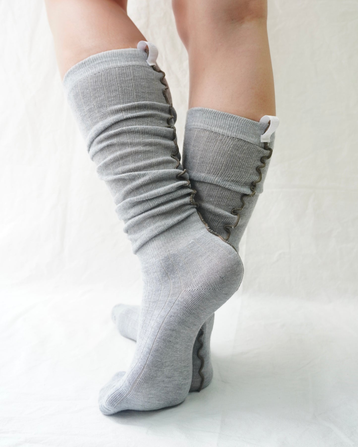 Edge-work rib socks